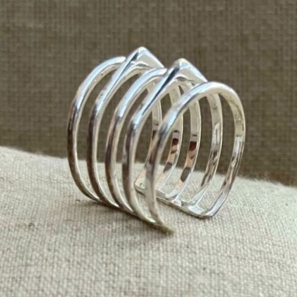 stella & dot ~ mayleeโsilver ring ~ size M - L - Picture 2 of 8